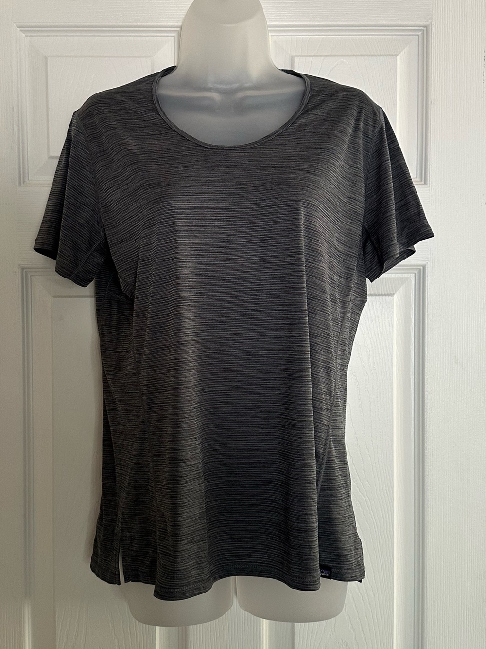 Patagonia Capilene Cool Lightweight Women's Heathered Charcoal Scoop Neck Tee